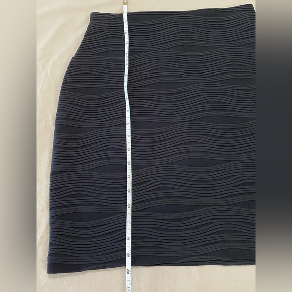 Joseph Ribkoff black skirt. GUC - Picture 6 of 8